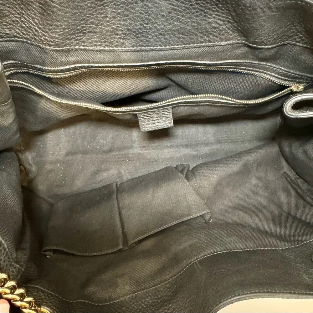 Gucci Emily Large Shoulder Bag In Pebbled Black Leather W Light Gold Chain Strap - Picture 13 of 16